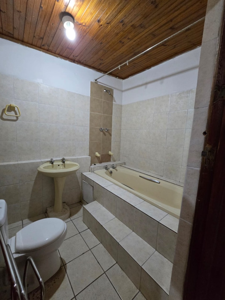Commercial Property for Sale in Theescombe Eastern Cape